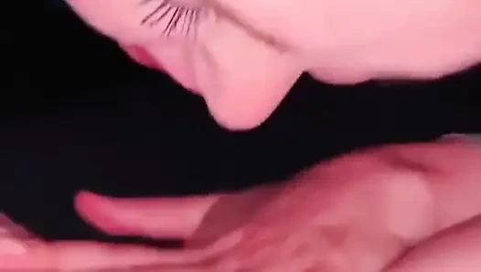 Lesbian Licking Pinkpussy