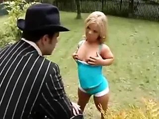 Midget Lilly