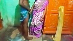 Kerala vesnická tetička má doma sex