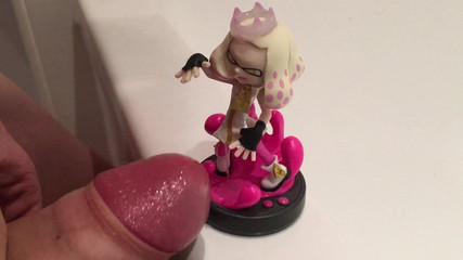 Hotglue: Pearl amiibo