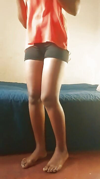 수디파 아프네 학생이 카르나 시카테를 가르쳐 주면 그냥 다른 사람 때문에 나는 첫 번째 선생님 네 아