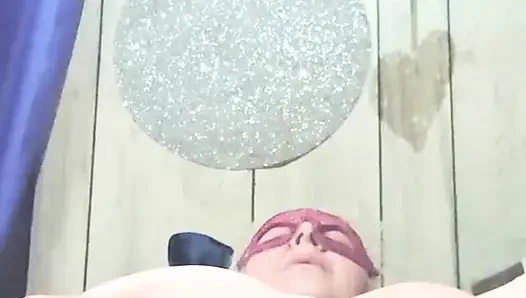 Geile hure braucht schwanz ficken, sie wird mit sich selbst spielen und viel kommen