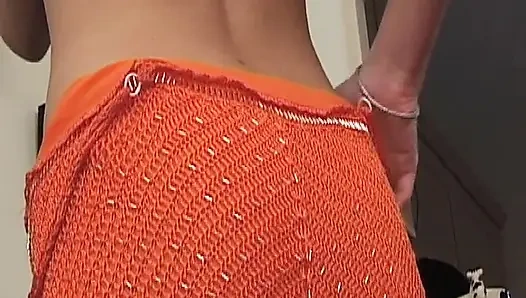 Sarışın Fransız fahişe yüze boşalmadan önce iki yarağa biniyor