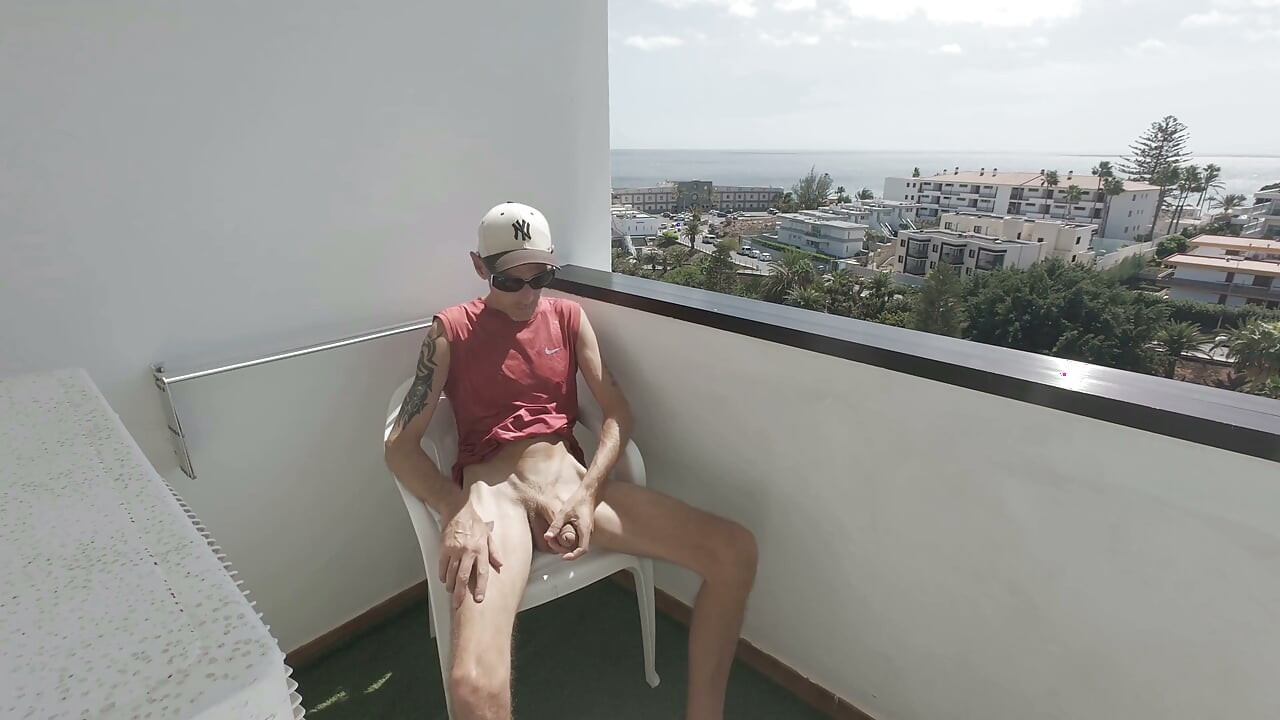Risky Big Dick Wank Outside on My Balcony