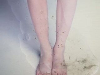 Emma Roberts voeten sperma eerbetoon