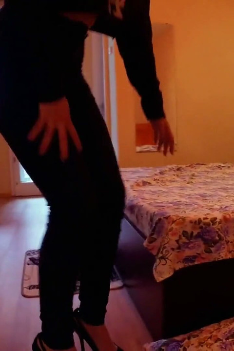 Ponytails and pantyhose blowjob