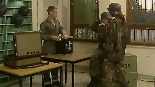 Federal hükümette heteroseksüel seks yapamayacağınızı kim söylüyor