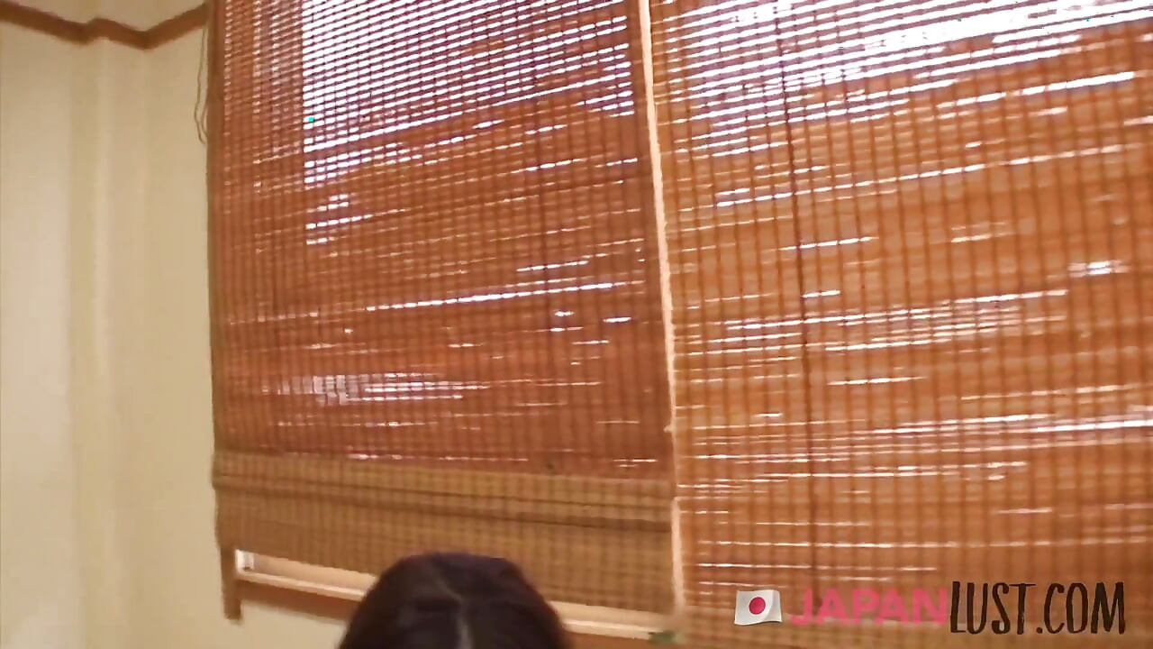 Japanese cougar with double toys before sex