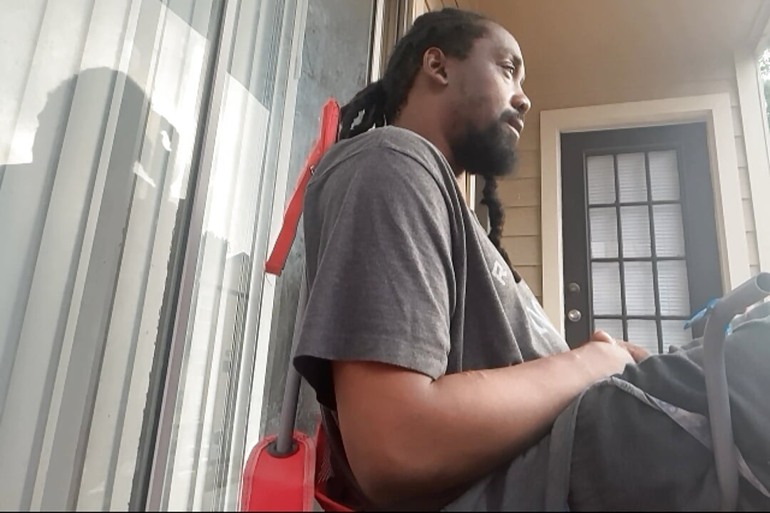 Cubby Da Po Hubby Off da Porch