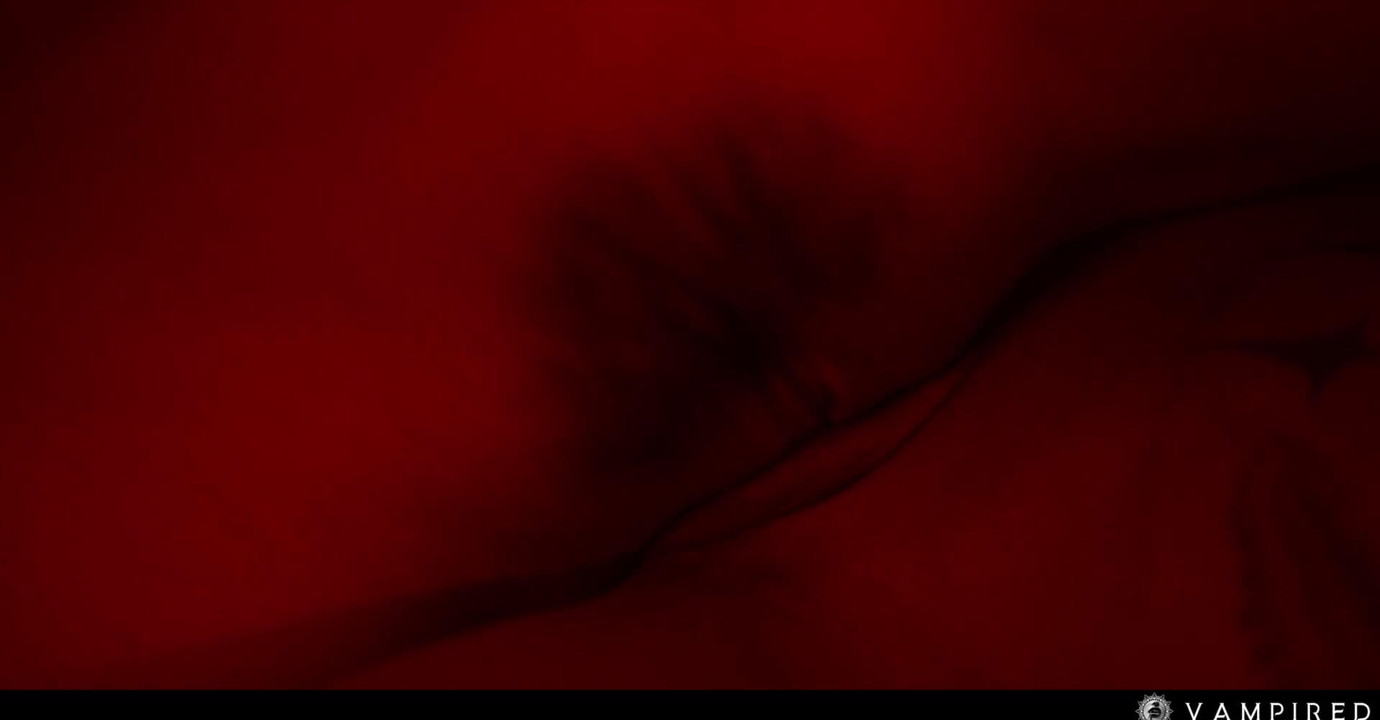 Vampire Lesbian Dominaton - Shelena Mesmerizes Canela Skin