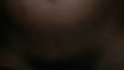 Die freundin meiner freundin bittet mich, schnell in ihre vagina zu kommen