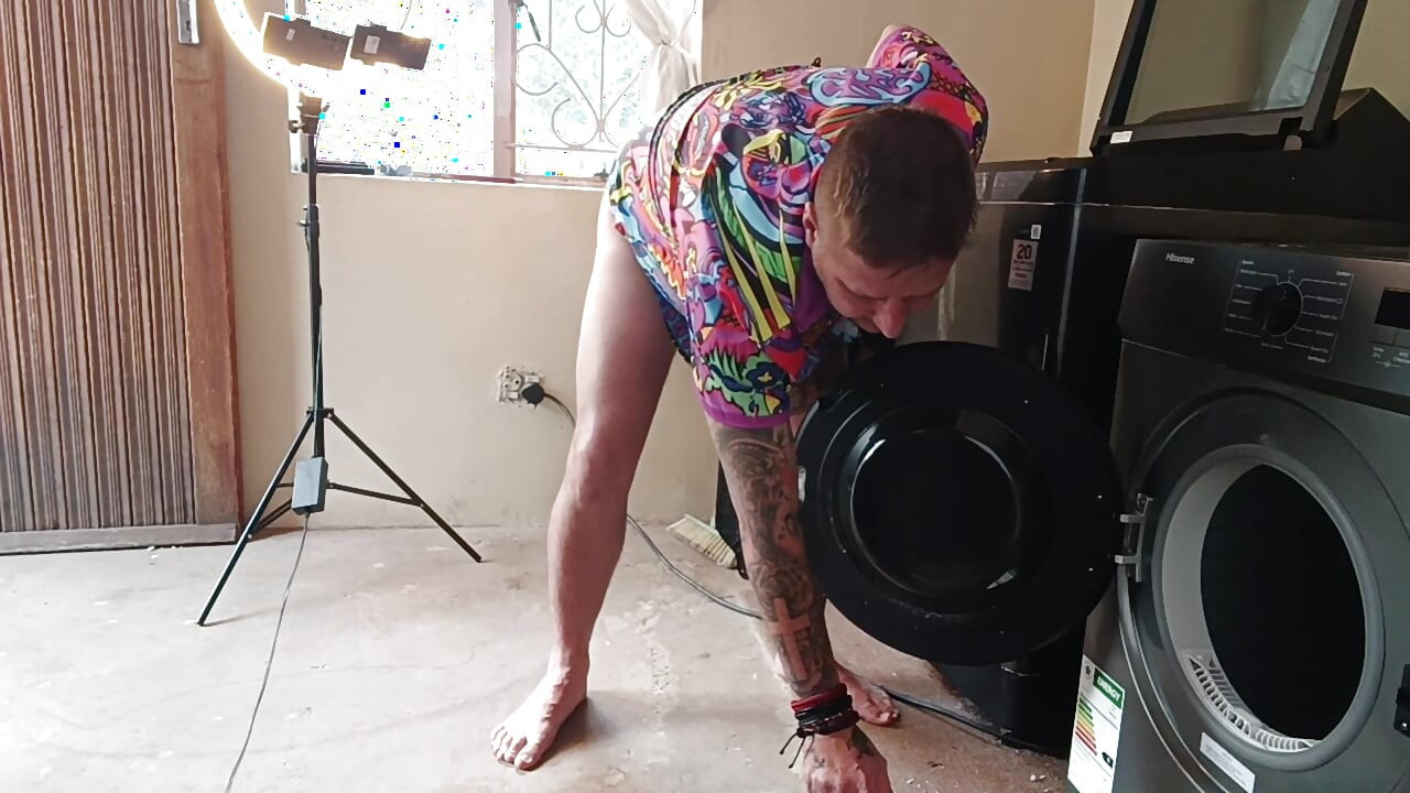 he just started fucking me while i was stuck in the tumbledryer