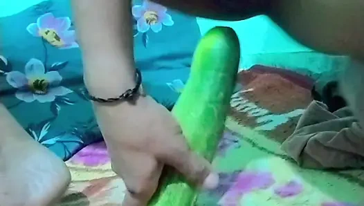 meri desi sexi bhabhi ne apni pyasi chut me dala bhot bada khira or dal ke bhot maze liya apne boobs ko bhi khub dbaye jisko bhi dabana ho.