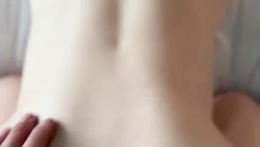 Kemuliaan pagi bts dengan si pirang mungil lottie lou