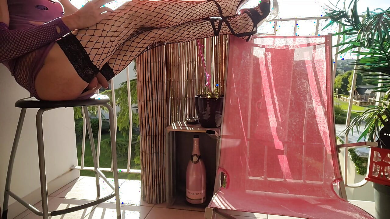Ejacul💦47:30 ROBeViolette au_Balcon CAM⁴ [21May26]20H VaneSsaBiTCHx PariSChienneTrvprod⁹¹