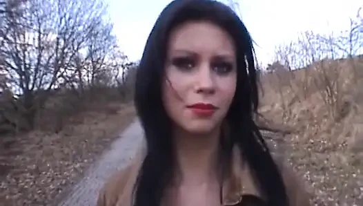 Almanya'dan sevimli hatun yarak emmek için ateşli biliyor