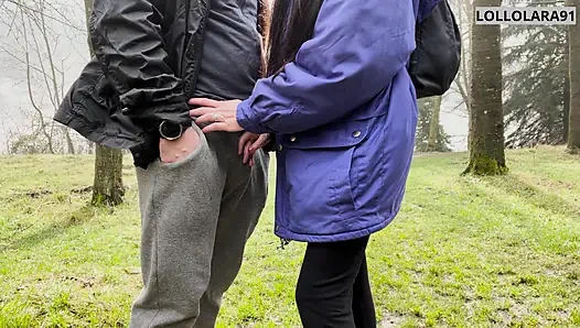 заблудилась в лесу