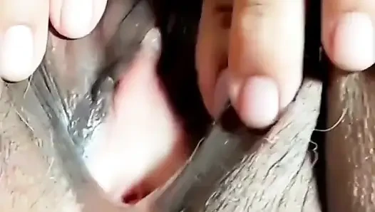 Amcığım her şeyi net bir şekilde görmen için tam önde ve ortada olacak