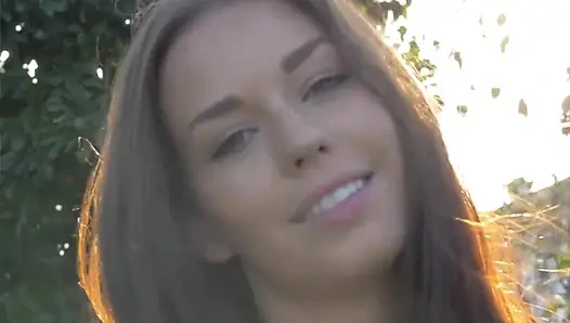 Rasa malu seorang model