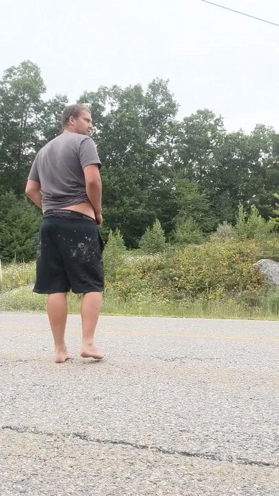 Pantsed in the street