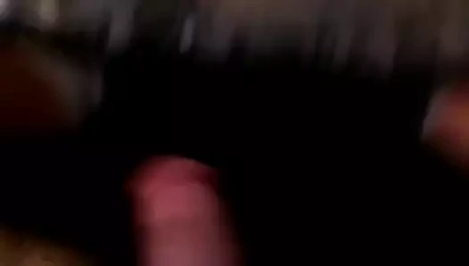 Hayden bu videoda uzun penisini gösteriyor