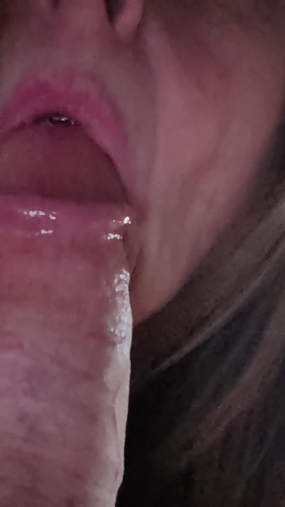 Little Linda Gives Head Beginning to End Mouthful of Cum