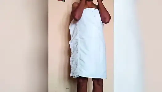 ammu remove the white towel and showung huge boobs and pussy