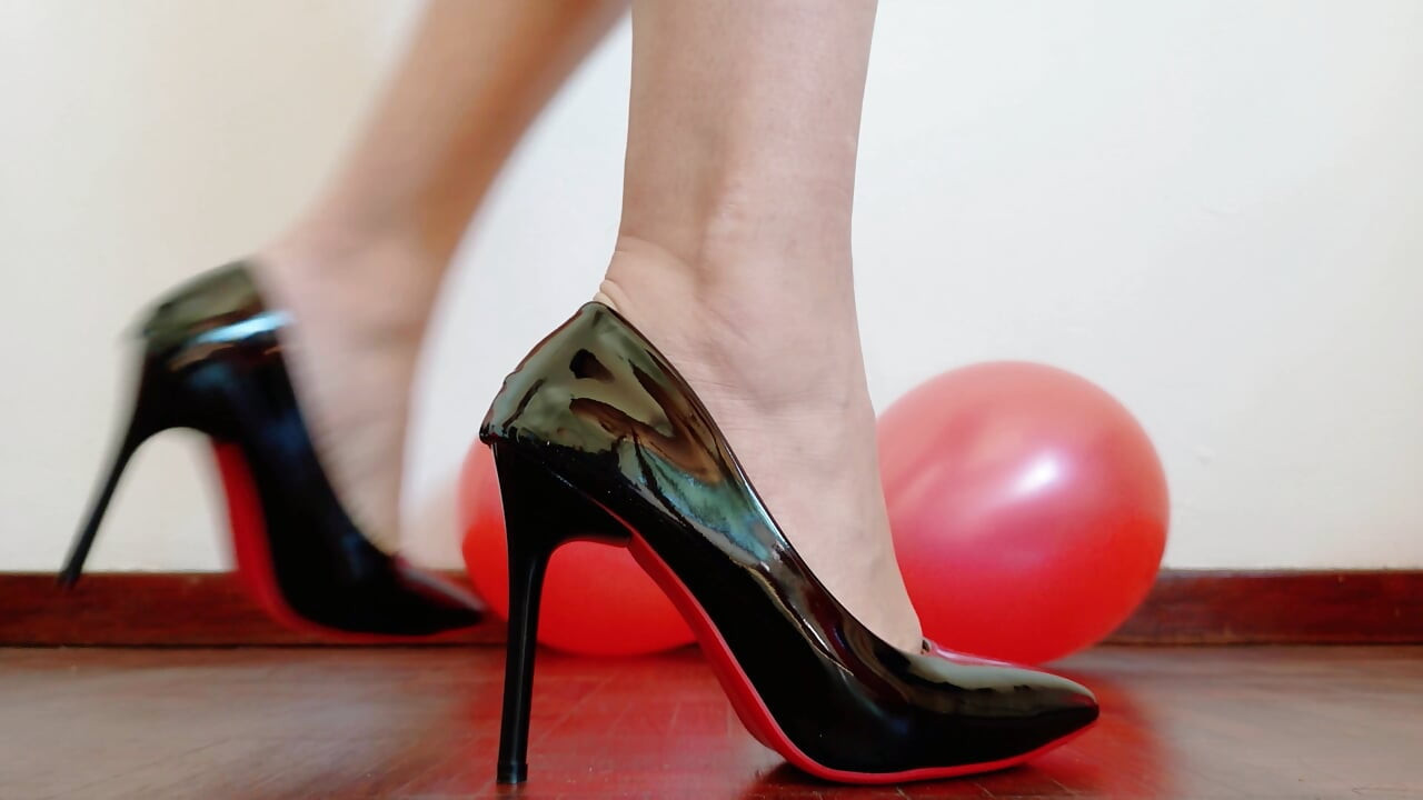 High heel Balloon Pop! Extended Version
