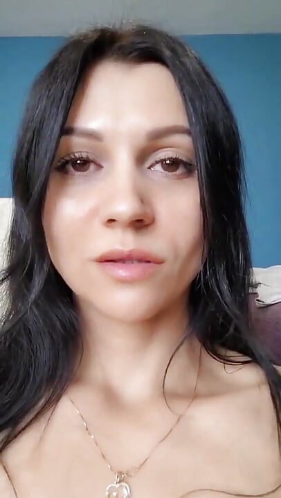 I Want You to Lick My Pink Vagina with a Hot Tongue