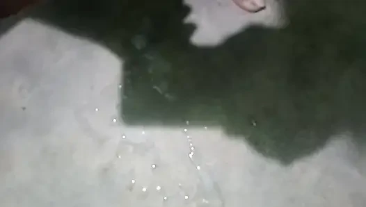 Muth mar kar Gira dya