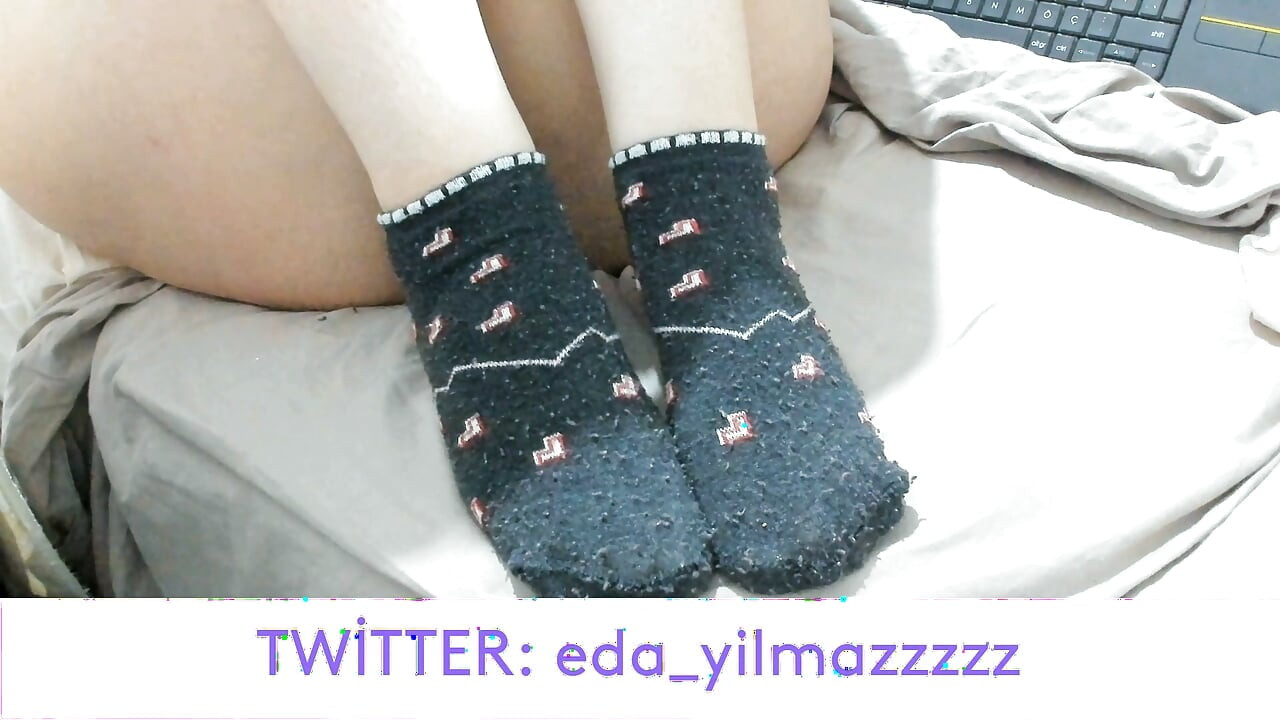 FOOT- FOOT FETISH- TURKISH FOOT- TURKISH FOOT FETISH- SOCKS- SHORT SOCKS- TURKISH PORN- TURKISH MILF- TURKISH OWNER