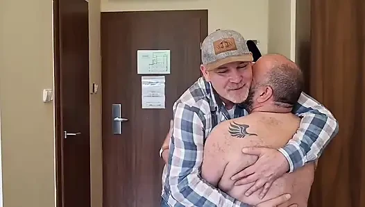 Dexter beni çok iyi sikiyor