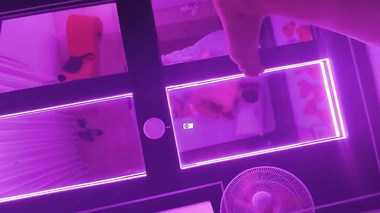 새 소년에게 콘돔 없이 따먹히는 선교사