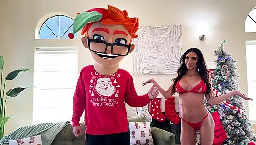 Ich habe remy rune stehend doggystyle gefickt, nachdem sie im porndudeCasting um meinen großen schwanz gebettelt hat