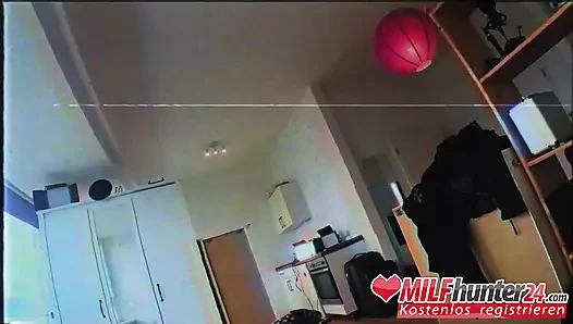 MILF-hunter knallt Sidney dark rücksichtslos! (deutsch)