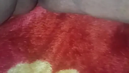 Yeni amcık yalıyor ve karımı emiyor