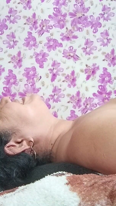 Wife sucking up to her throat | Clip 1