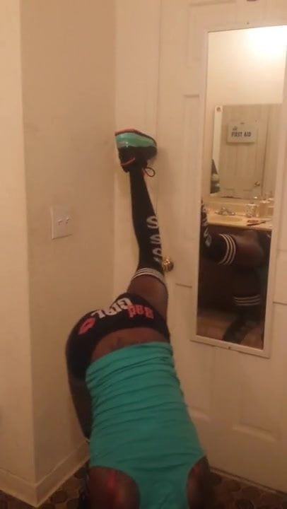 Twerk-6
