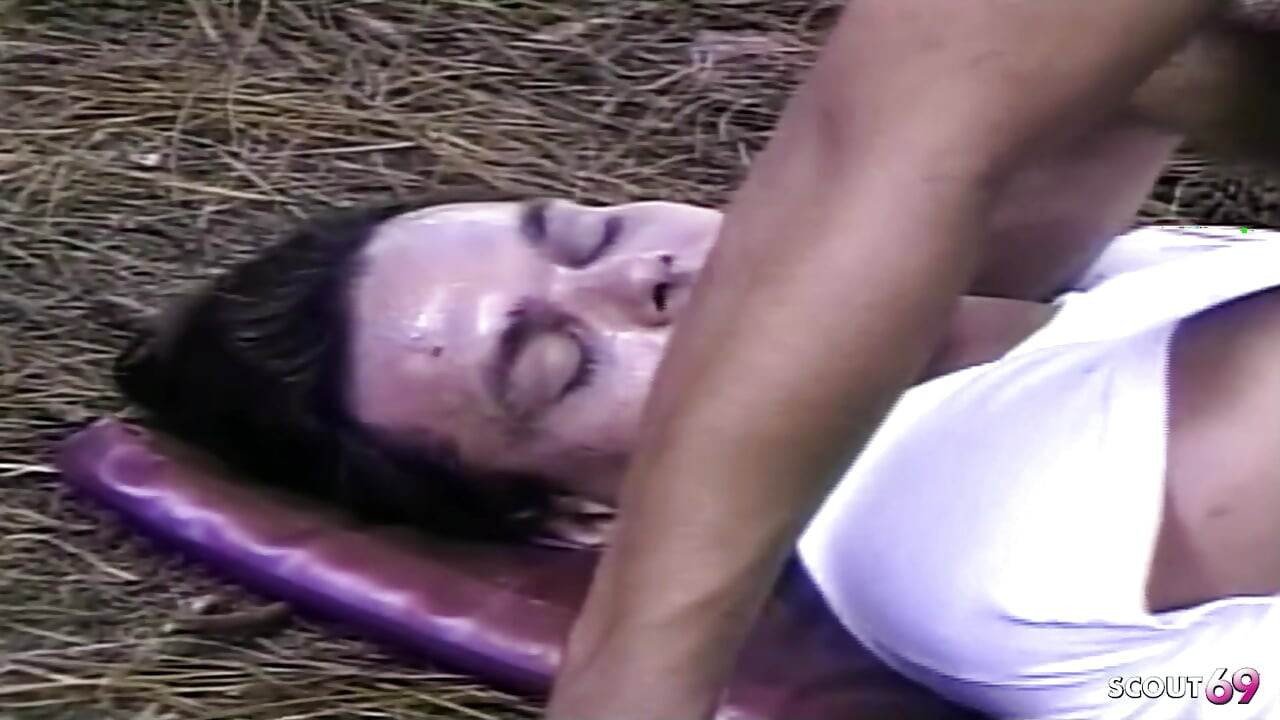 Guy Secretly Meets with a Trans Woman and Fucks Her Anally Outdoors