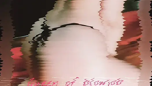 Хот-блондинка с громким оргазмом в красном нижнем белье