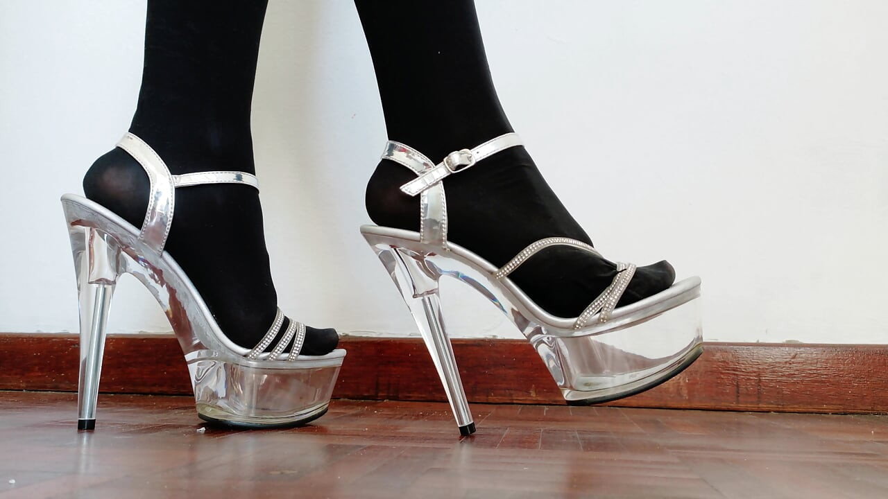 Nylon en duidelijke hakken