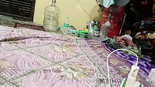 Von bhabhi beim erwischt - desi devar bhabhi heißer verbotener sex