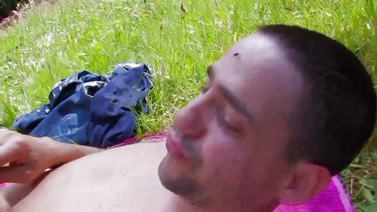 My stepsister Gilda likes to fuck in the lawn