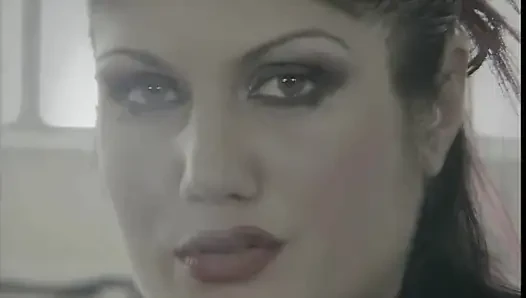 Punk sert anal üçlü grup seks