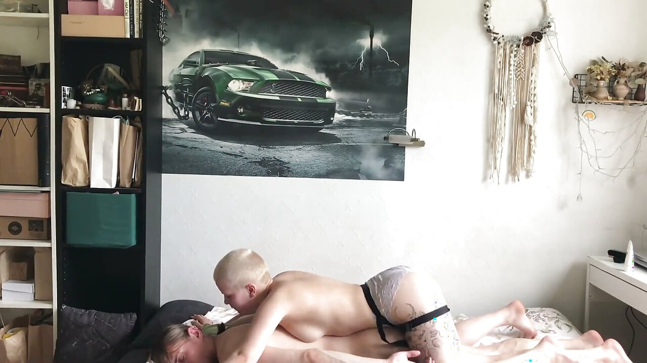 Vilu Vidish Pegs Her Bitch-boy Cowboy and Doggystyle