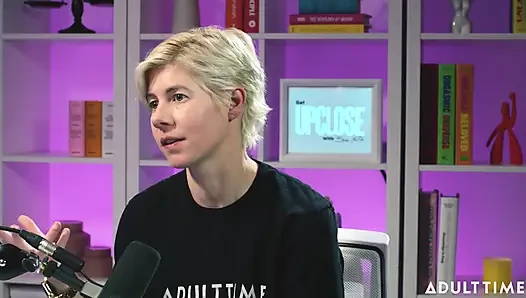 Hailey Rose: Tumblr, Swingers & the Cereal Incident | the Adult Time Podcast
