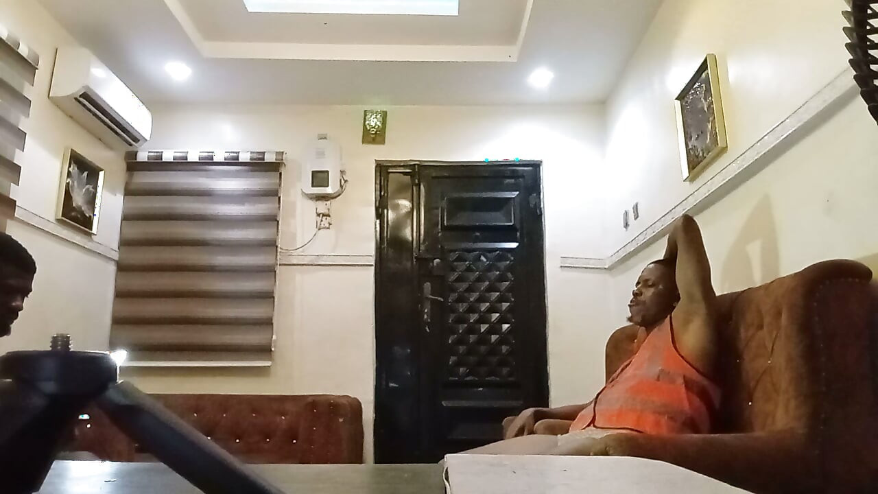 Di balik layar