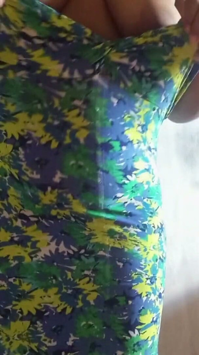 Leaked on the net! Evangelical loses her cell phone with video showing pussy and ass to camera | Clip 1