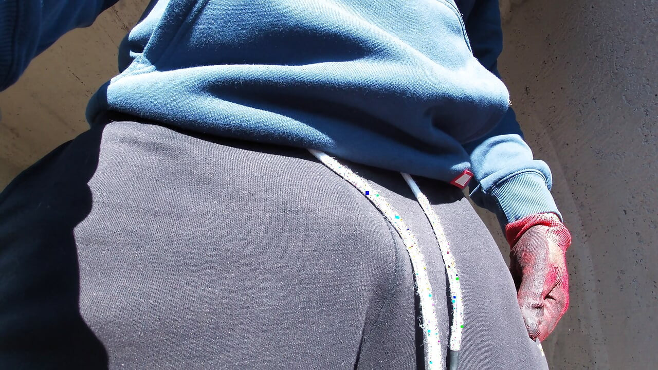 Chapter 1 — I Warm Up on the Country Couch (4K)