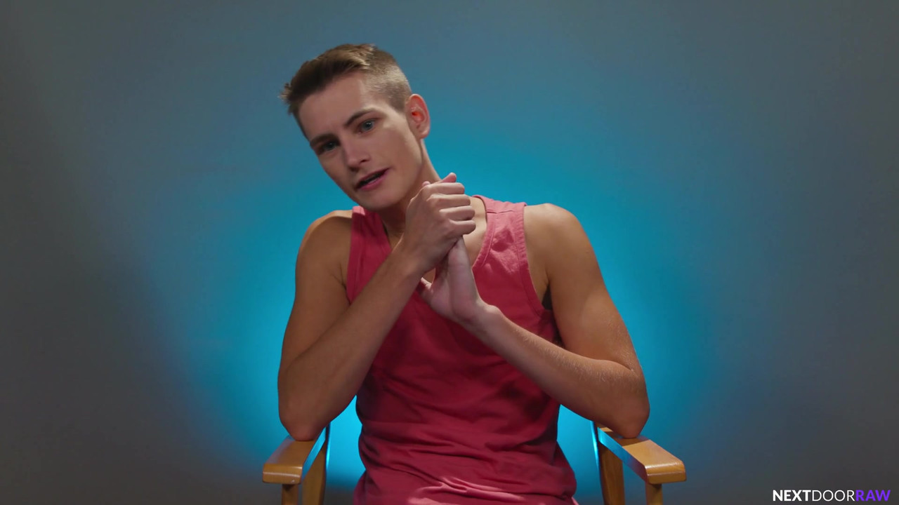 华丽的twnk性感翻转乱搞现实生活中的tatted BF大屁股